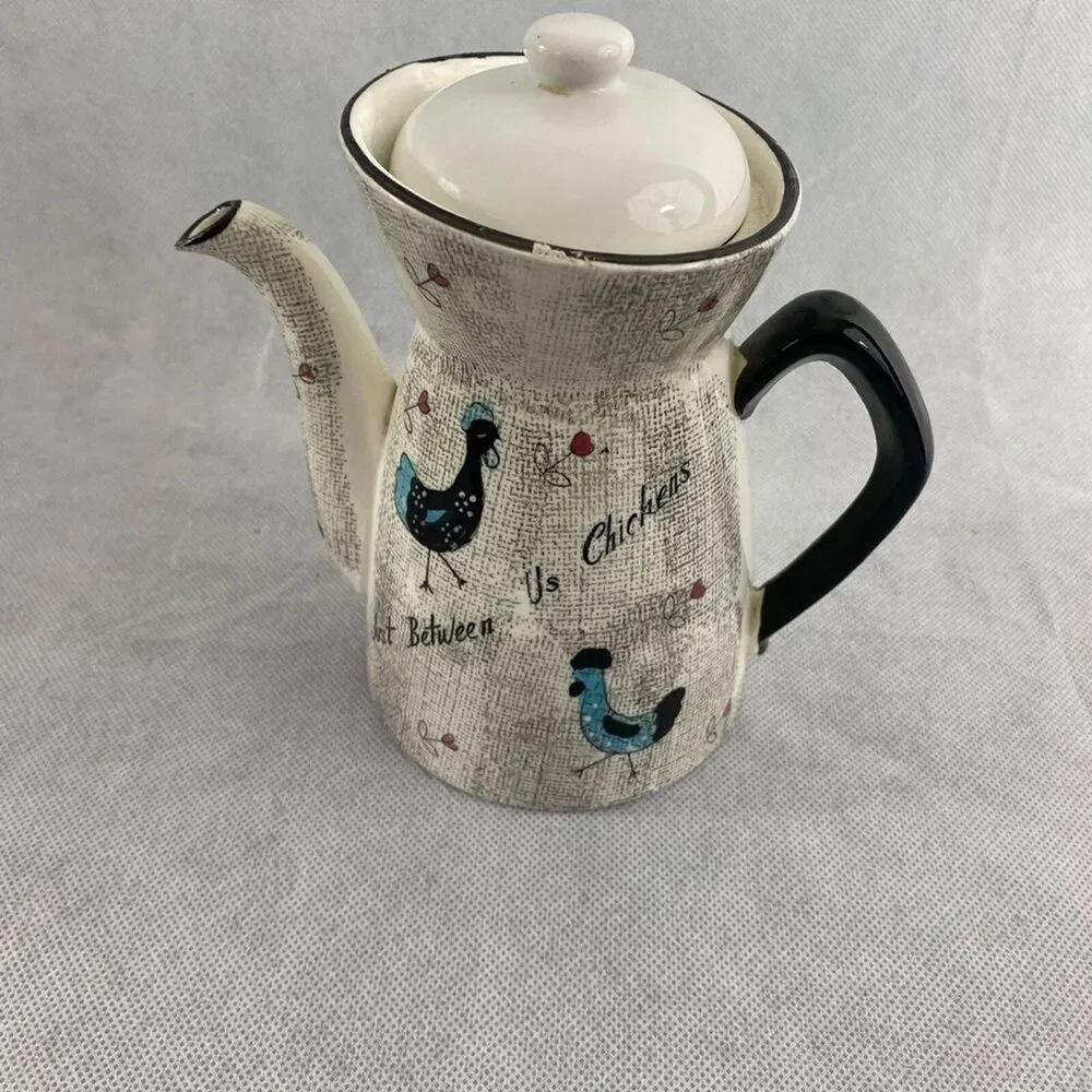 Vintage Chicken-Themed Ceramic‎ Coffee Pot with lid